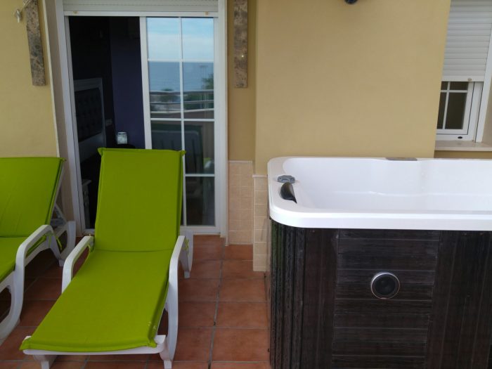 Habitación con jacuzzi, doble Superior con Vistas, Terraza y Jacuzzi Exterior