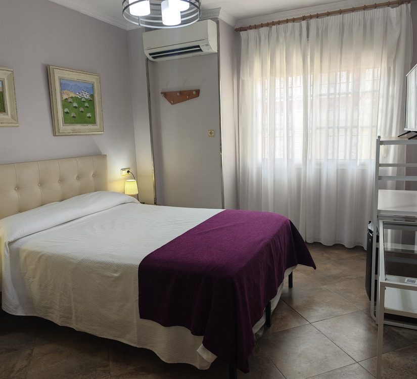 Habitación del hotel en torre del mar